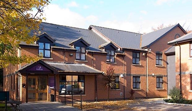 Premier Inn Gravesend Central Exterior photo